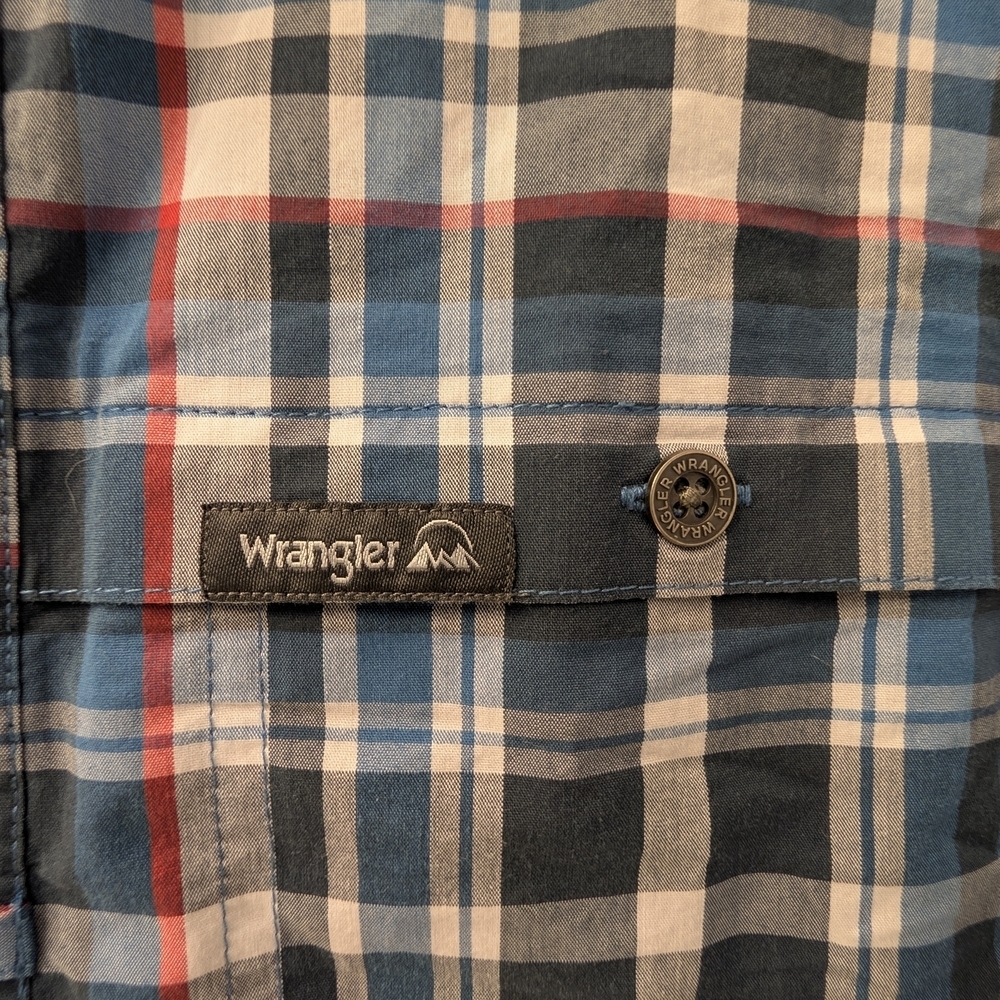 Wrangler Men's Multicolor Plaid Button Down Shirt - Picture 2 of 10